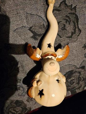 Schattige Keramische Kandelaar beschikbaar voor biedingen