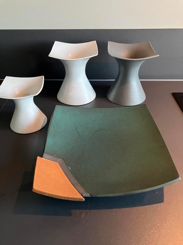 Cor Unum (Zweitse Landsheer) schaal en vazen, Huis en Inrichting, Woonaccessoires | Vazen, Gebruikt, Minder dan 50 cm, Aardewerk of Porselein