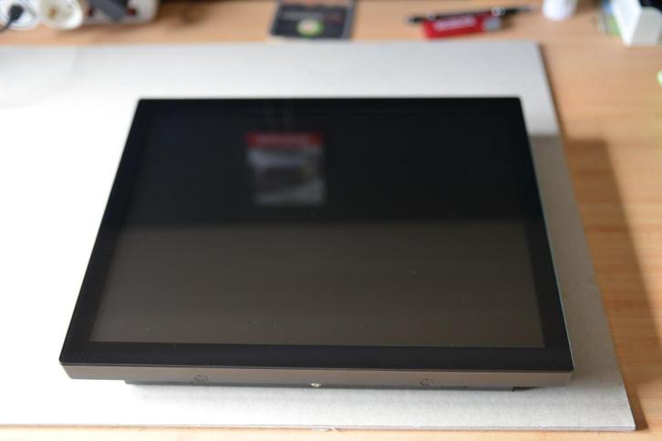 Iiyama ProLite TF1534MC-B7X LED-monitor met touchscreen, Computers en Software, Monitoren, Zo goed als nieuw, 60 Hz of minder