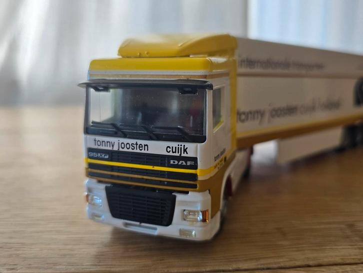 Lioncar DAF 95 XF "tonny joosten cuijk holland", Hobby en Vrije tijd, Modelauto's | 1:50, Zo goed als nieuw, Bus of Vrachtwagen