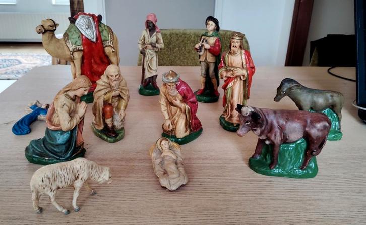 Antieke kerstgroep, gips, 12-delig met mooie expressie, Diversen, Kerst, Gebruikt, Ophalen of Verzenden