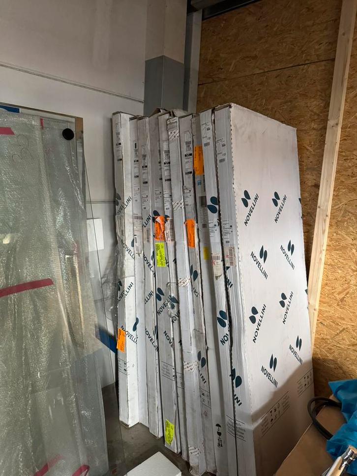 Partij douche deuren nieuw ongebruikt showmodel, Doe-het-zelf en Verbouw, Deuren en Horren, Nieuw, Binnendeur, 200 tot 215 cm