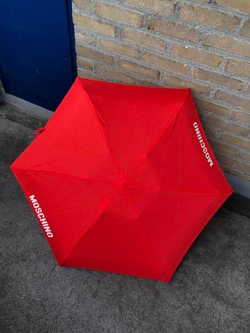 Rode Moschino 8065 paraplu mini size beschikbaar voor biedingen