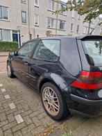 Volkswagen Golf 2.0 85KW 2002 Zwart, Auto's, 4 cilinders, 1984 cc, Zwart, Origineel Nederlands