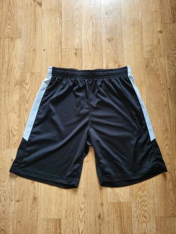 Sportbroek voetbalbroek Zwart met witte strepen  beschikbaar voor biedingen