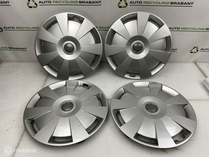 Wieldoppen Set  Audi A3 8V ORIGINEEL 8V0601147C, Auto diversen, Wieldoppen, Gebruikt, Ophalen of Verzenden