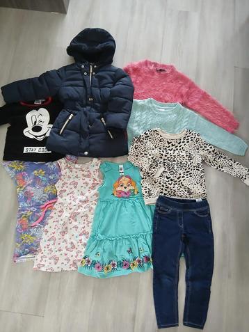 Kleding pakket meisjes maat 104 beschikbaar voor biedingen