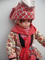 ** Klederdracht Pop / Hindelooper Klederdracht **, Antiek en Kunst, Verzenden