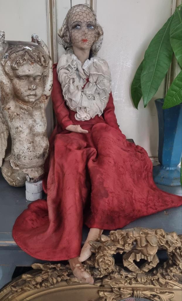 Oude Franse sleetse sofadoll afkomstig uit Parijs, Antiek en Kunst, Curiosa en Brocante, Ophalen of Verzenden