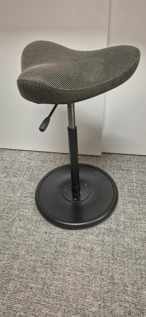 Uniek mooie Stokke (Varier) Move. In nieuwstaat., Huis en Inrichting, Bureaustoelen, Zo goed als nieuw, Bureaukruk, Zwart, Ergonomisch