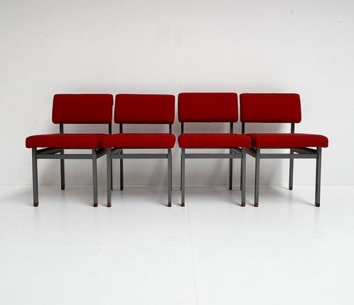 Set van 4 Pali eetkamerstoelen van Louis van Teeffelen, 1960, Huis en Inrichting, Stoelen, Gebruikt, Vier, Metaal, Stof, Rood