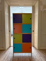 Kewlox kast met kleurtjes, Ophalen, Zo goed als nieuw, Kleurrijke design kast