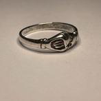 Zilveren ring handen, 19 tot 20, Ophalen of Verzenden, Zo goed als nieuw, Dame