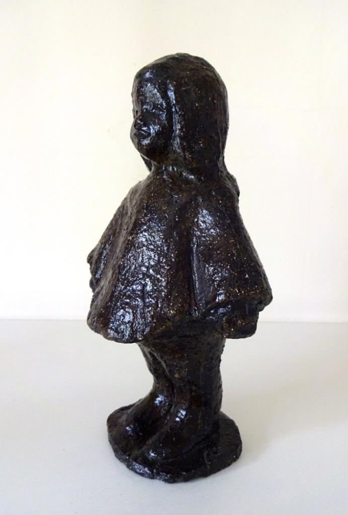 Keramiek beeldje donkerbruin van meisje Iet de Jong 6326-k, Antiek en Kunst, Kunst | Designobjecten, Ophalen of Verzenden