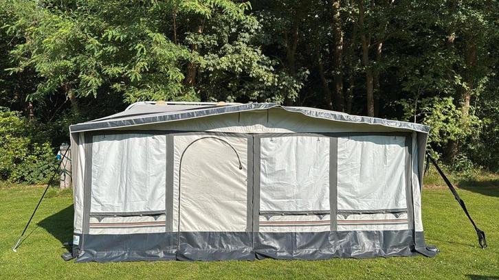RioGrande Voortent Omloop 988, Tentmaat 13/31 - Gebruikt, Caravans en Kamperen, Voortenten en Luifels, Gebruikt, Brand, Ophalen