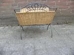 krantenbak rotan inklapbaar, Ophalen of Verzenden