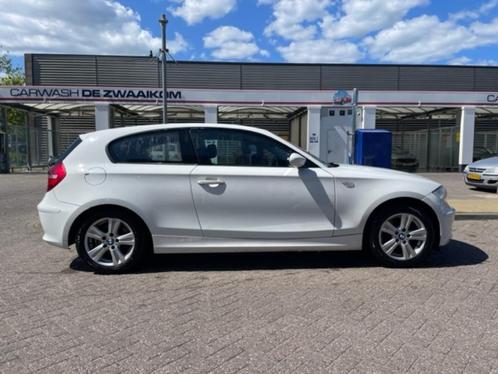 BMW 1-Serie | 143 PK 2.0 118i | Stoelverwarming | schuifdak, Auto's, BMW, Particulier, 1-Serie, Airbags, Alarm, Centrale vergrendeling