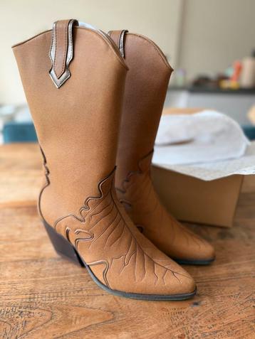Nieuw in doos! A perfect Jane vegan cowboylaarzen 39 bruin beschikbaar voor biedingen