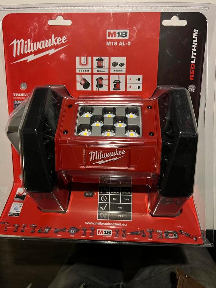 Milwaukee Lamp - Krachtige Verlichting!, Doe-het-zelf en Verbouw, Bouwverlichting, Nieuw, Lamp, Minder dan 50 watt, Ophalen of Verzenden