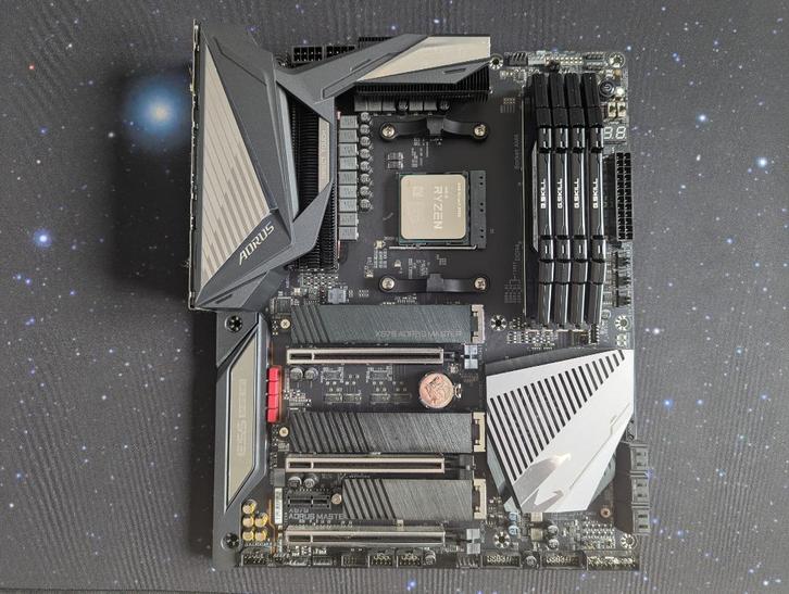 AMD Ryzen 9 3950X / Gigabyte X570 AORUS MASTER / 64GB DDR4, Computers en Software, Desktop Pc's, Gebruikt, 3 tot 4 Ghz, 64 GB of meer