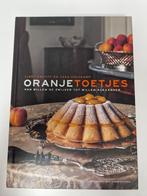 Zeldzaam!  Oranjetoetjes.   Lizet Kruyff en Cees Holtkamp, Ophalen of Verzenden, Zo goed als nieuw, Nederland en België