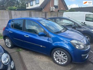 Renault Clio 1.2 TCE Expression beschikbaar voor biedingen