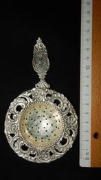 Avro  theezeefje, verzilverd, Antiek en Kunst, Ophalen of Verzenden