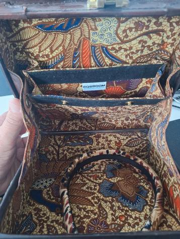 Vintage Bruine Hardcase met Slot beschikbaar voor biedingen