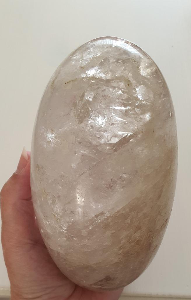 Unieke Lingam! Himalaya kwarts gele Azeztuliet 1.5 kilo, Verzamelen, Mineralen en Fossielen, Mineraal, Verzenden