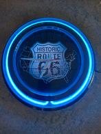 Route 66 wandklok met neon blauwe verlichting, Ophalen of Verzenden, Nieuw, Lichtbak of (neon) lamp