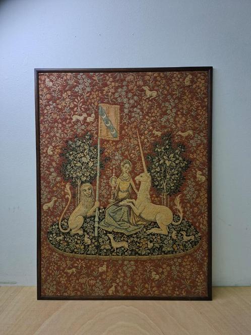 Borduurwerk in lijst – “De dame en de eenhoorn” ca. 1900, Antiek en Kunst, Kunst | Overige Kunst, Ophalen
