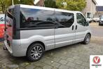 Opel Vivaro bestel 2.5 CDTI L2H1DC UNIEK VOOR ROLSTOELBUS AA, Auto's, Bestelauto's, Automaat, Gebruikt, 4 cilinders, 2000 kg