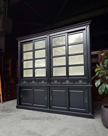 Grote chique notariskast | Brede zwarte buffetkast  #2345 beschikbaar voor biedingen