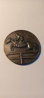penning: Paardensport 1950, Verzamelen, Speldjes, Pins en Buttons, Ophalen of Verzenden, Gebruikt, Sport, Speldje of Pin