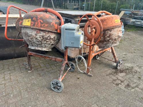 Speciemolens stenen en steenkruiwagens, Doe-het-zelf en Verbouw, Betonmolens, Ophalen