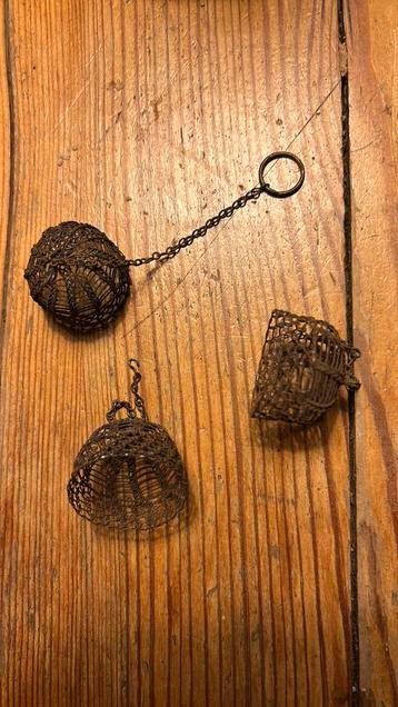 3 goudse pijpdoppen antiek beschikbaar voor biedingen