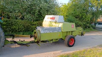 kleine balenpers claas markant 65 beschikbaar voor biedingen