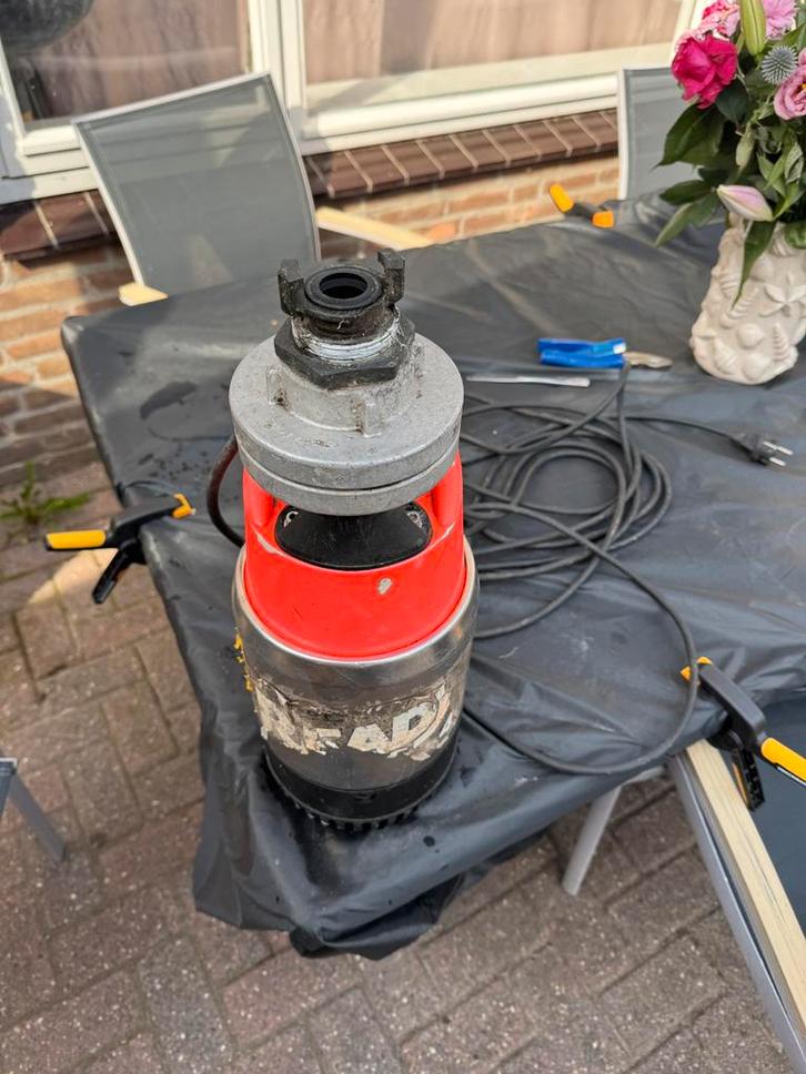 Flygt Ready 4 drainage pomp + slang, Tuin en Terras, Waterpompen, Gebruikt, Elektrisch, Dompelpomp, Ophalen