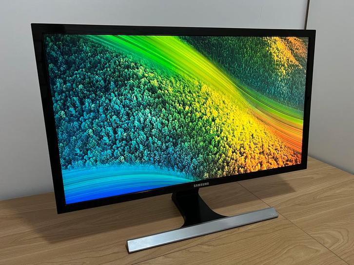 Samsung U28E590D 28" 4K Monitor, Computers en Software, Monitoren, Gebruikt, 60 Hz of minder, DisplayPort, HDMI, Gaming, TN, Ultra HD (4K)