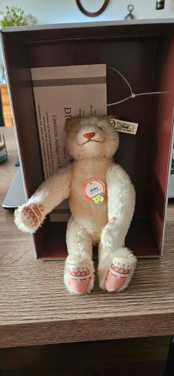 Steiff Dicky beer wit 1992 replica van 1930 (25)cm Hoogte  beschikbaar voor biedingen