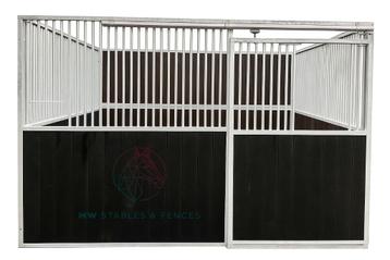 Nieuwe paardenbox voorwanden  beschikbaar voor biedingen