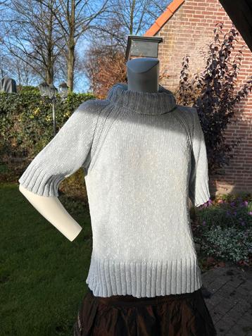 Leuke coltrui van Mexx beschikbaar voor biedingen