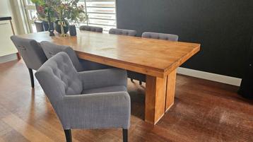 Teakhouten eettafel beschikbaar voor biedingen