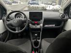 Toyota Aygo 1.0 Navigator *CARPLAY| 5Drs, Auto's, Toyota, Voorwielaandrijving, Euro 5, Stof, Gebruikt