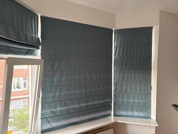 Groen blauw vouwgordijn Lengte 190 cm x Breedte 152 cm beschikbaar voor biedingen