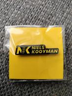 Niels Kooyman: pin embleem 2026, Ophalen of Verzenden, Nieuw, Button of Speldje