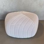 Muuto Five Pouf (nieuwprijs= €1.149,-), Huis en Inrichting, Banken | Voetenbanken en Poefen, Ophalen, Stof, Nieuw, 75 tot 100 cm
