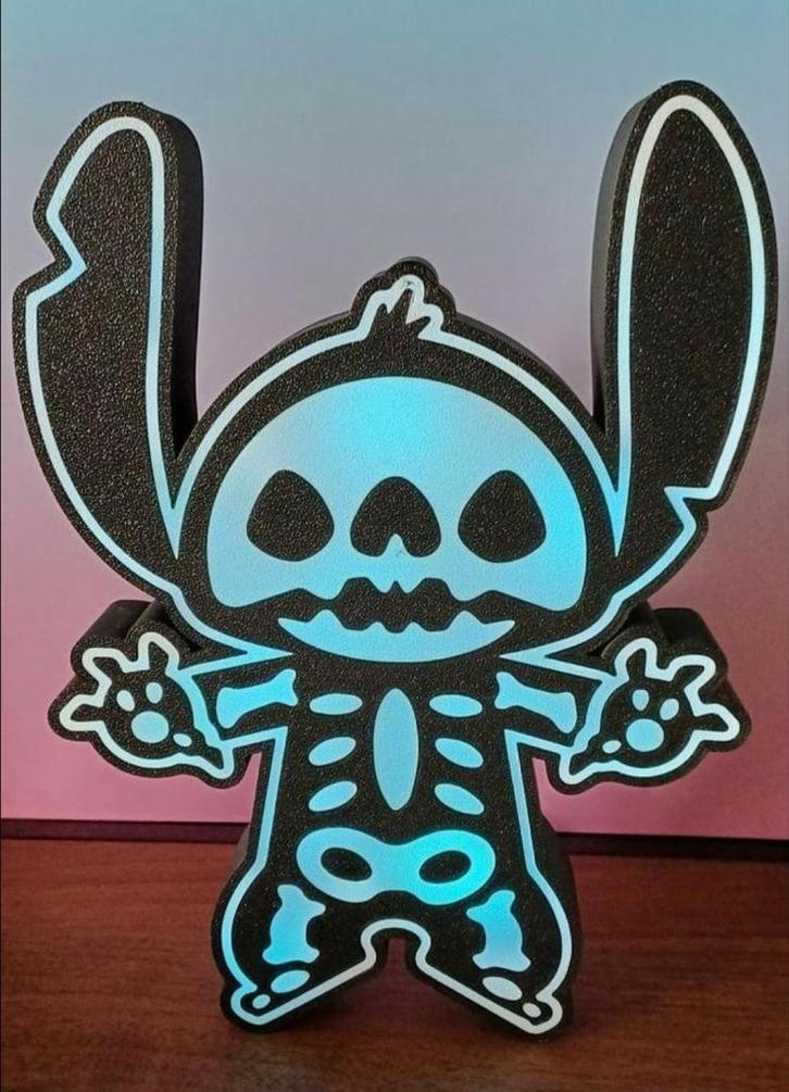 Stitch skelet multi-color led lamp, Verzamelen, Disney, Nieuw, Overige typen, Overige figuren, Ophalen of Verzenden