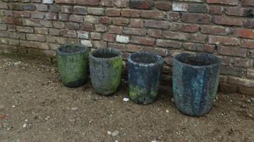 4 smeltkroezen smeltkroes uit bronsgieterij  beschikbaar voor biedingen