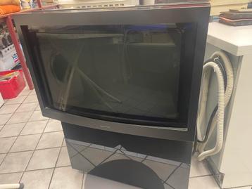 ICONISCHE Bang & Olufsen BeoVision Avant 100Hz beschikbaar voor biedingen